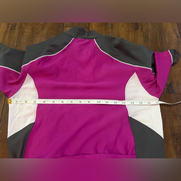 Louis Garneau Mistral Vent JR Size JM 1020695 Magenta Cycling Jersey Medium - Picture 4 of 6